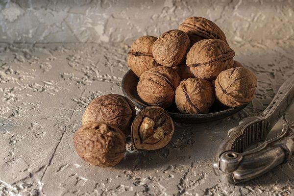 noci per una dieta balanceata