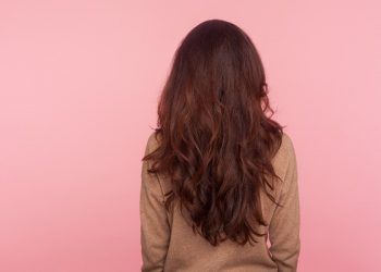 Capelli secchi come idratarli e ripararli