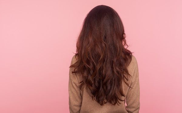 Capelli secchi come idratarli e ripararli