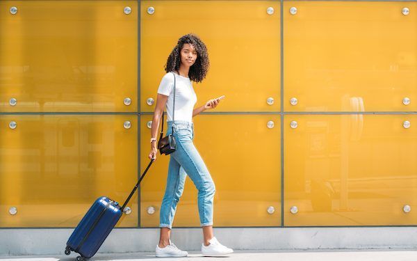 Capelli ricci in viaggio: Ecco come curarli