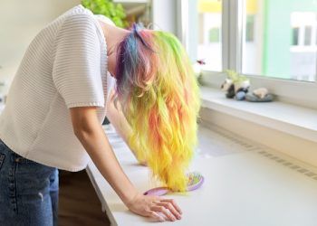 Come testare la tintura per capelli in modo sicuro?
