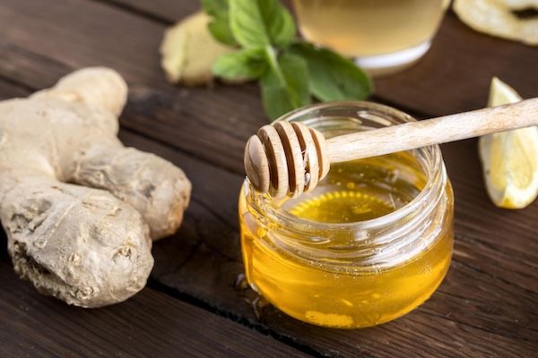 Inquadratura dall'alto del concetto di medicina naturale