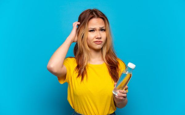L’acqua dura fa cadere i capelli?
