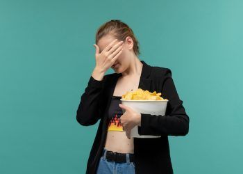 Mangio perché ho fame o per distrarmi? Ecco come capirlo