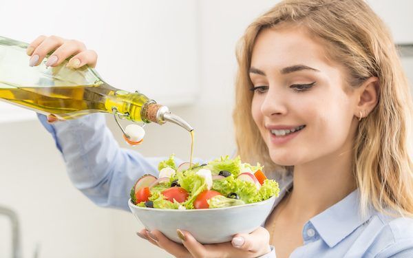 8 alimenti che contengono grassi sani