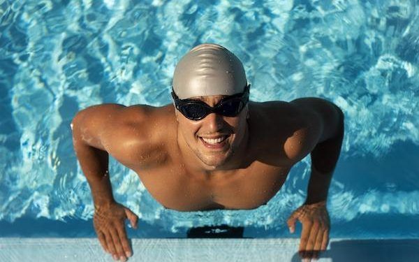 Routine per capelli per chi frequenta spesso la piscina