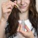 Cos’è l’olio minerale per capelli e chi dovrebbe usarlo?