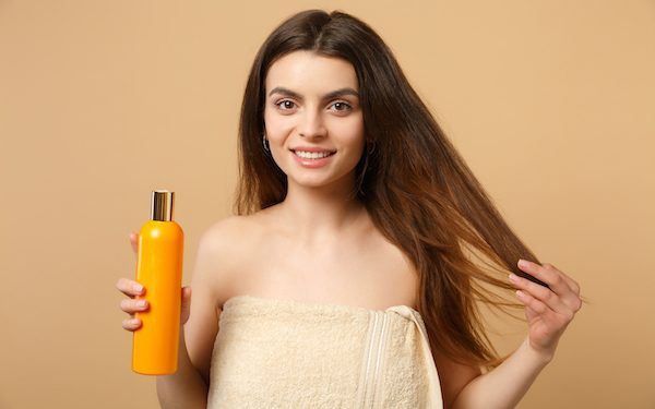Proteine-che-fanno-bene-ai-capelli