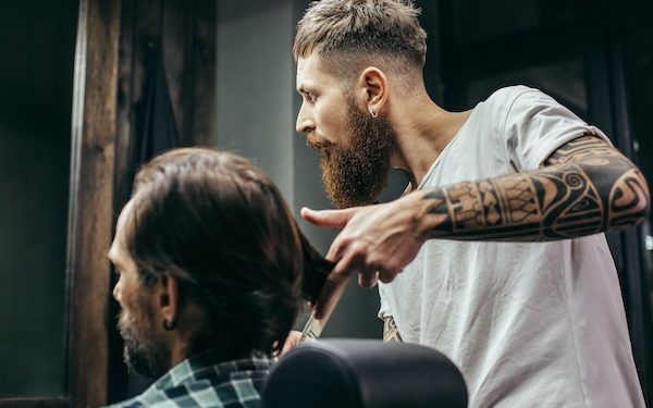 Migliori tagli di capelli corti da uomo estate 2024